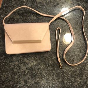 Pale pink clutch